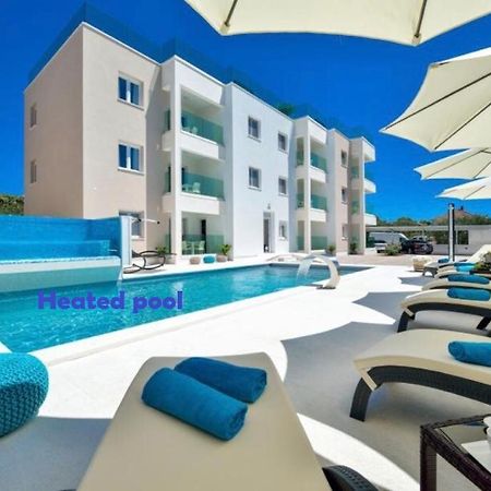Luxury Apartment Arta-2 With Heated Pool And Jacuzzi Бибине Екстериор снимка